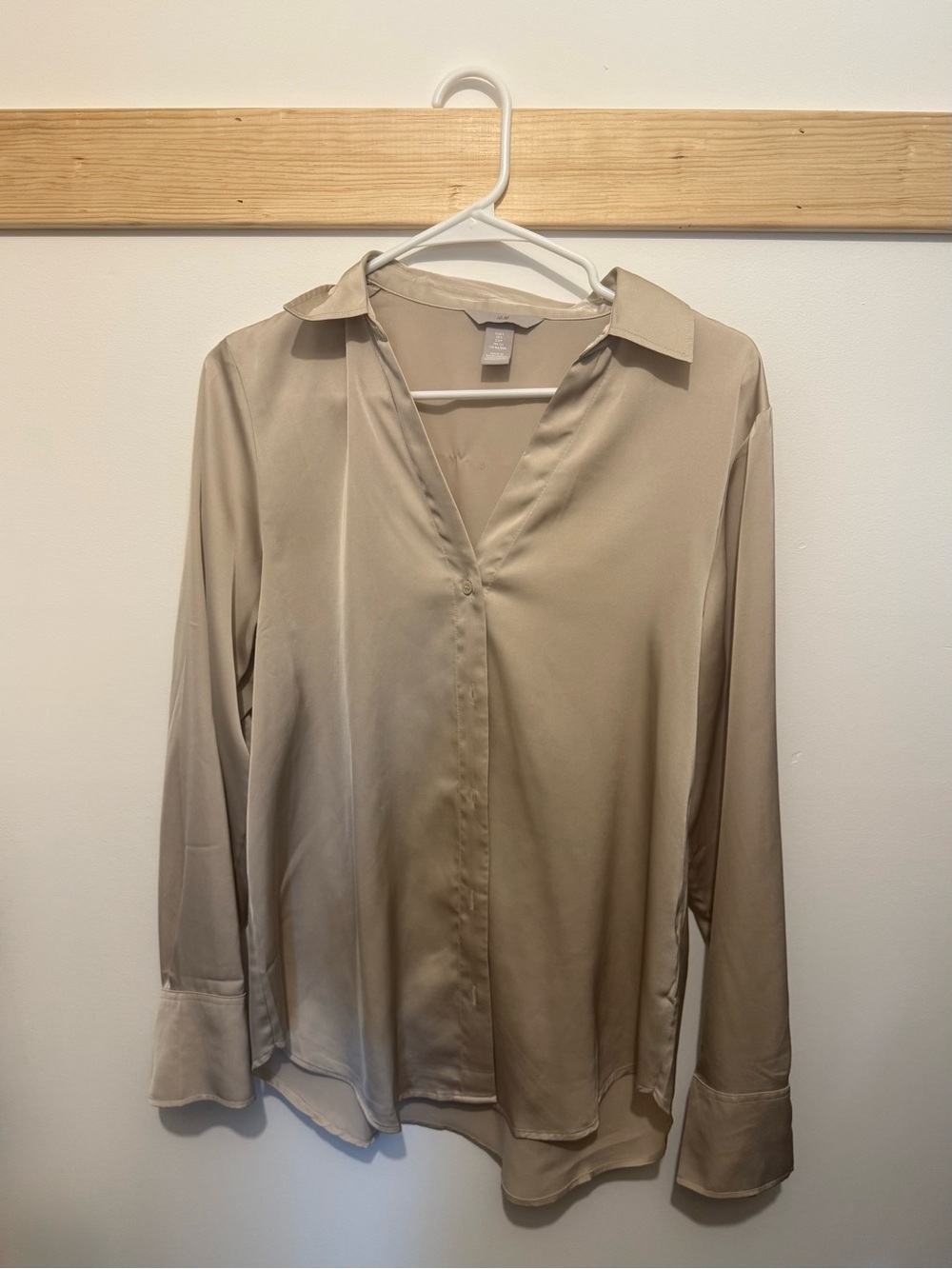 H&M Beige Satin Blouse